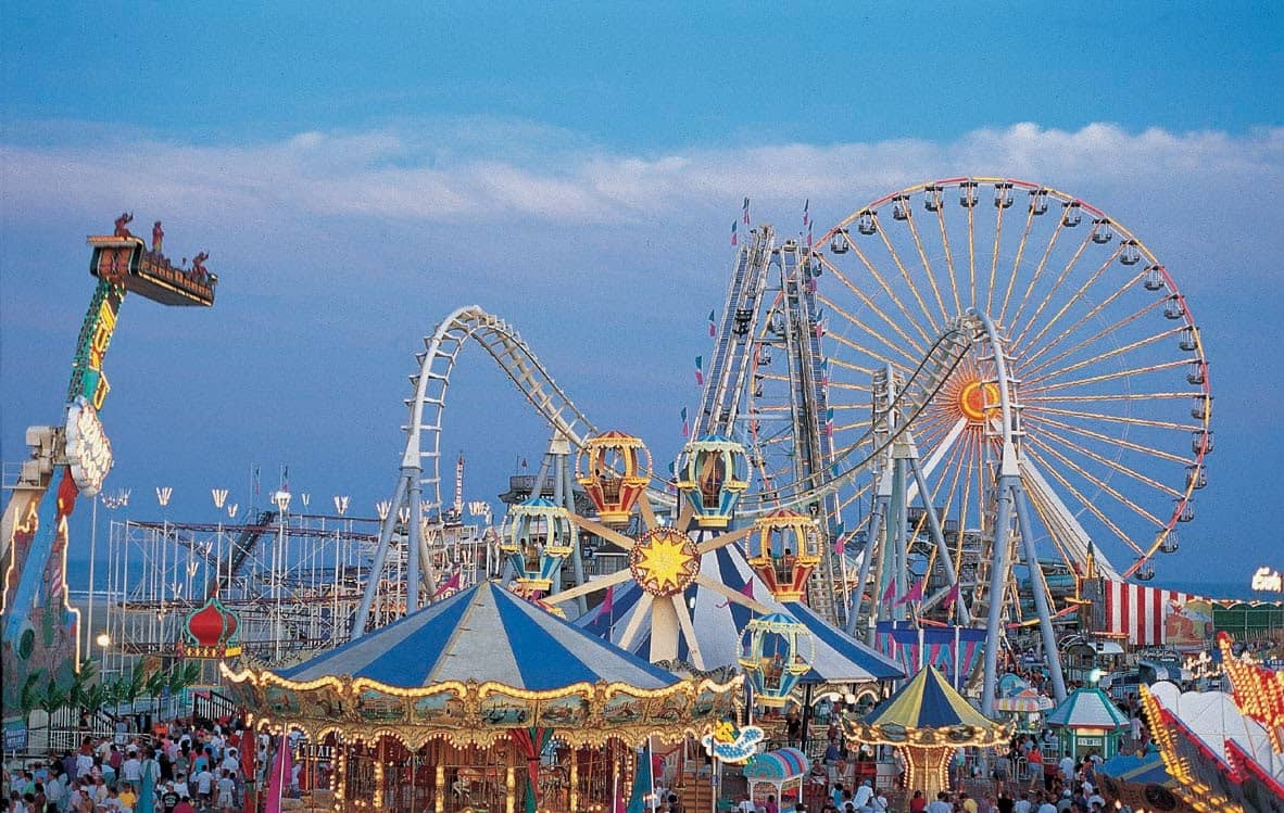 Enhancing Visitor Experience in Theme Parks and Amusement Parks with RFID Technology